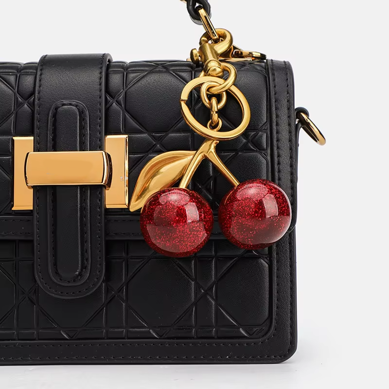 CHERRY KEYCHAIN ๐