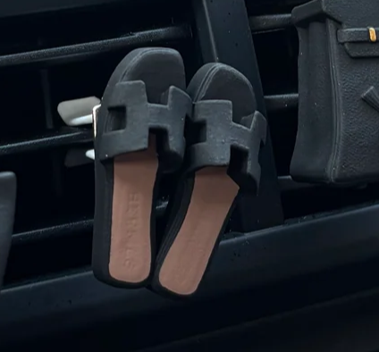 SANDALS CAR VENT ACCESSORY